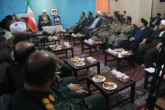 وحدت و انسجام رمز پیروزی ملت ایران در دفاع مقدس بود