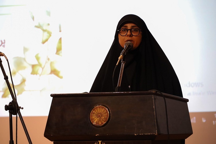 عاطفه مدبرنژاد، مشاور امور بانوان وزیر آموزش و پرورش عاطفه مدبرنژاد، مشاور امور بانوان وزیر آموزش و پرورش