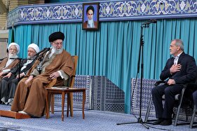 دیدار مسئولان نظام و سفرای کشورهای اسلامی با مقام معظم رهبری