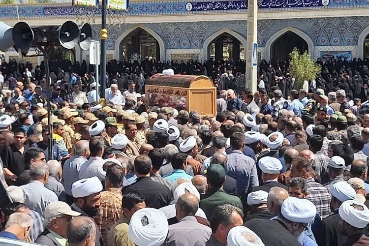 مراسم تشییع پیکر امام جمعه اسبق کازرون و سپیدان، کازرون