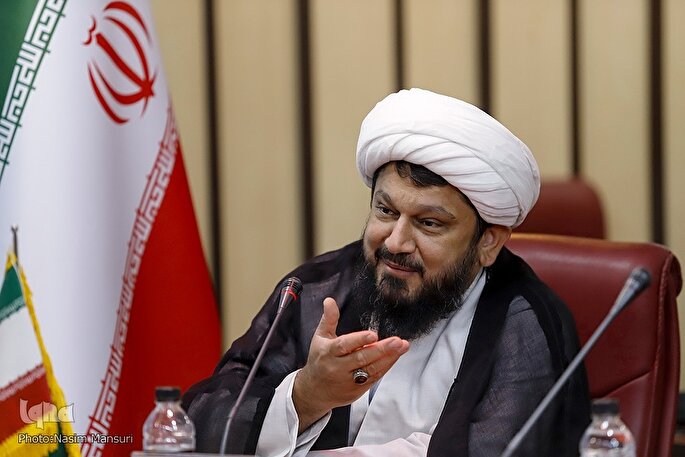 چرا رمضان شهرالله است