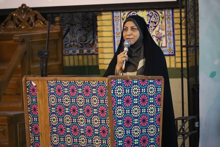 لیلی رشیدی، فعال و پیشکسوت قرآنی استان فارس