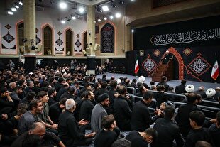 مراسم عزاداری حضرت اباعبدالله الحسین(ع) در حسینیه امام خمینی برگزار شد
