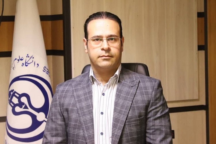 بهنام لشگرآرا، رئیس گروه آموزش و ارتقای سلامت معاونت بهداشت دانشگاه علوم پزشکی شیراز