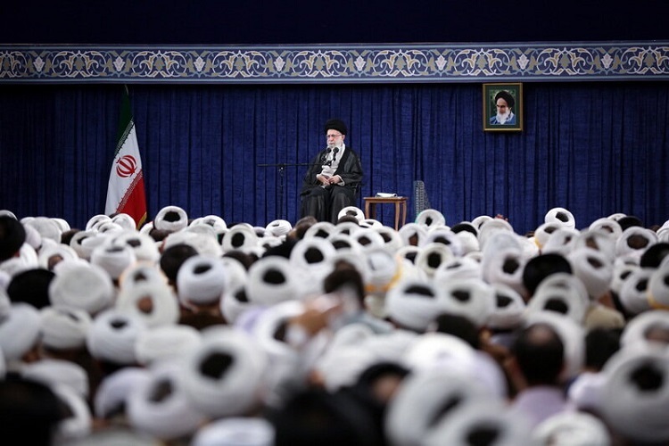 حمایت ۴۰۰ نفر از فقها از حکم محاربه تهدیدکنندگان رهبر معظم انقلاب