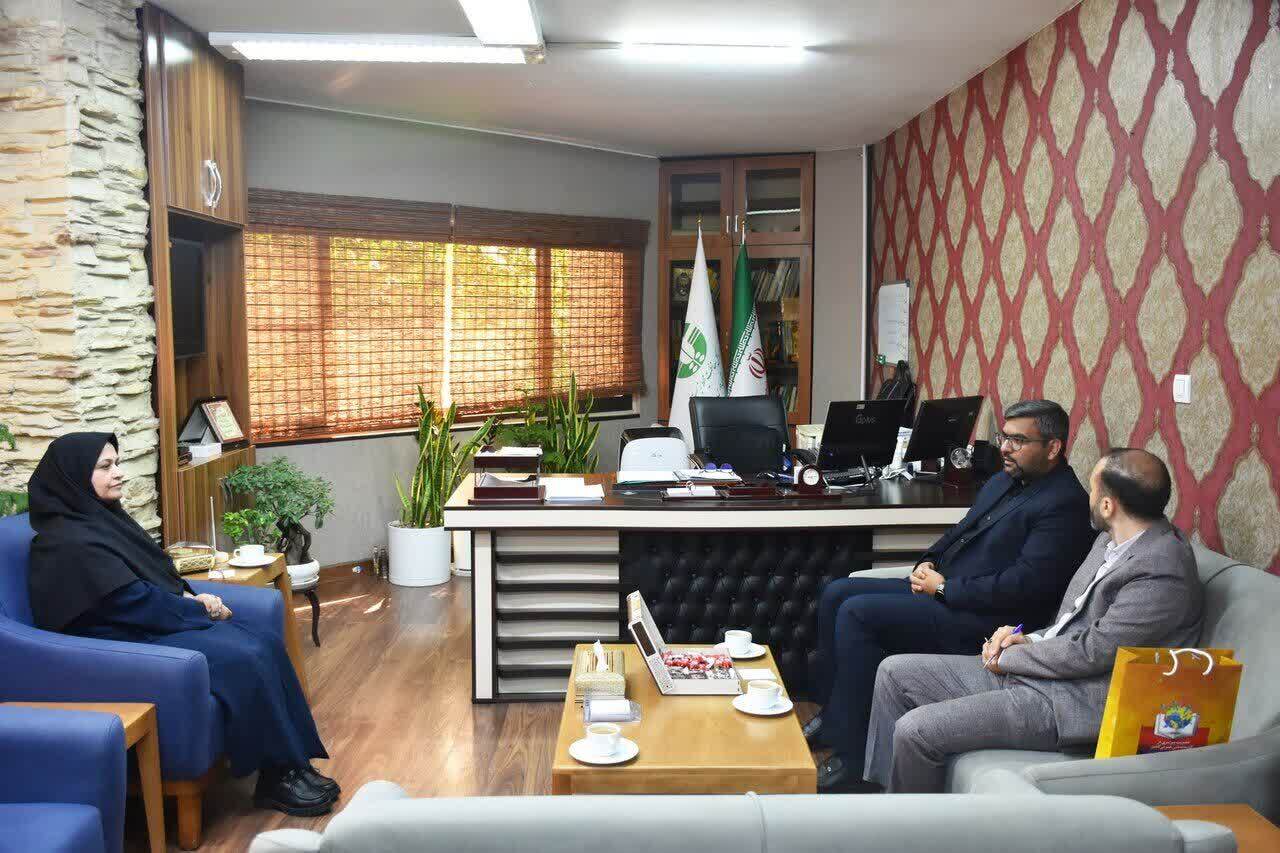 نشست محیط زیست و کتابخانه های عمومی، شیراز