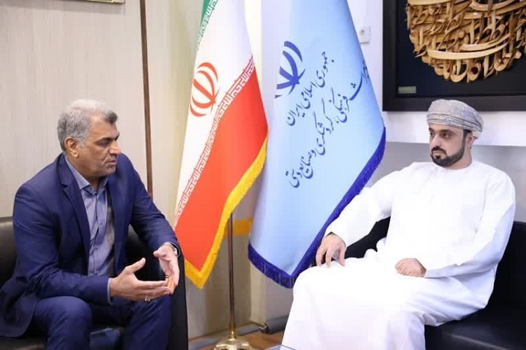 دیدار مستشار عمان با سرپرست میراث فرهنگی فارس