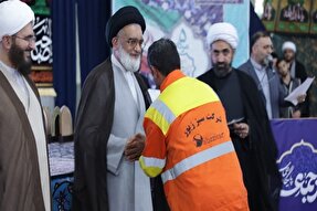 تجلیل از خادمان نماز جمعه استان قم