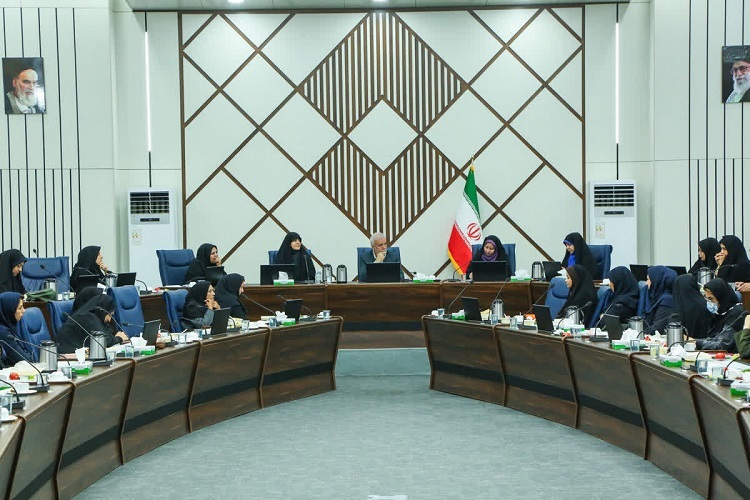 اجلاس مشاوران امور بانوان و خانواده دستگاه‌های اجرایی فارس