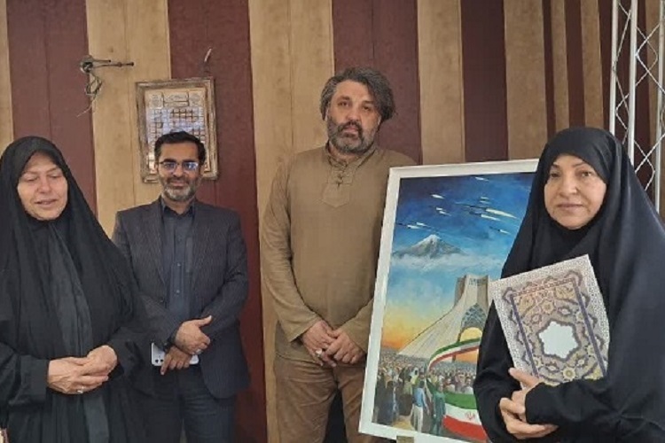 تجلیل از همسر شهید فریدون عباسی، شیراز