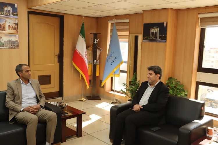 دیدار مدیرکل بنیاد مسکن فارس با فرماندار گراش، شیراز