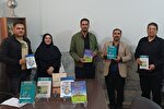 اهدای ۱۲۰ جلد کتاب به خانه‌های محیط زیست لرستان