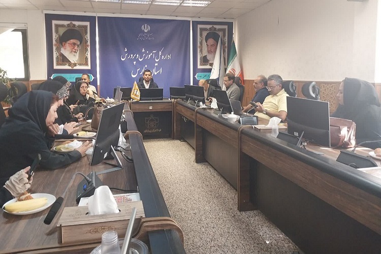 نشست خبری مسئول بسیج دانشآموزی استان فارس، شیراز نشست خبری مسئول بسیج دانشآموزی استان فارس، شیراز