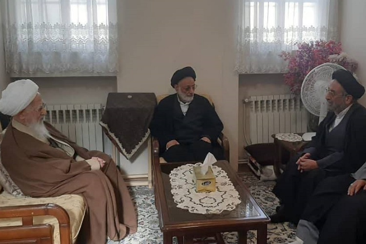 دیدار اعضای هیات موسس همایش ملی «ریحانة‌النبی» با آیت‌الله العظمی جوادی آملی