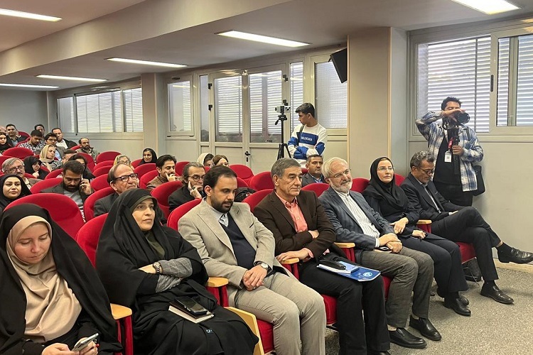 امید دینی بر «تضمین» و امید عقلانی بر «توجیه» استوار است امید دینی بر «تضمین» و امید عقلانی بر «توجیه» استوار است