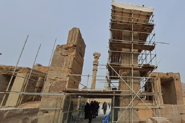 کارگاه مرمت تخت جمشید