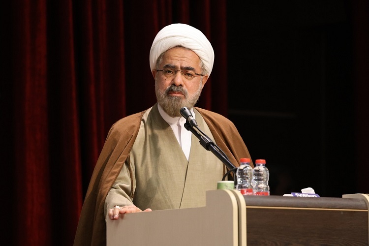 حجت‌الاسلام والمسلمین مرتضی جوادی آملی، رئیس بنیاد بین‌المللی علوم وحیانی اسرا