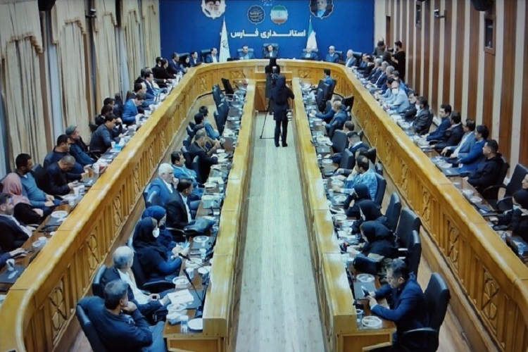 نشست فعالان اقتصادی کشور ازبکستان و هیأتی از اقلیم کردستان عراق با استاندار فارس، شیراز