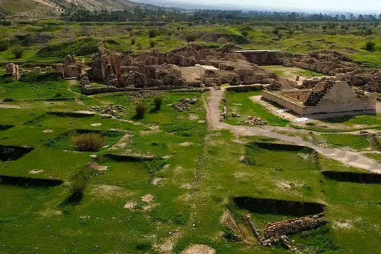 شهر تاریخی بیشاپور، کازرون