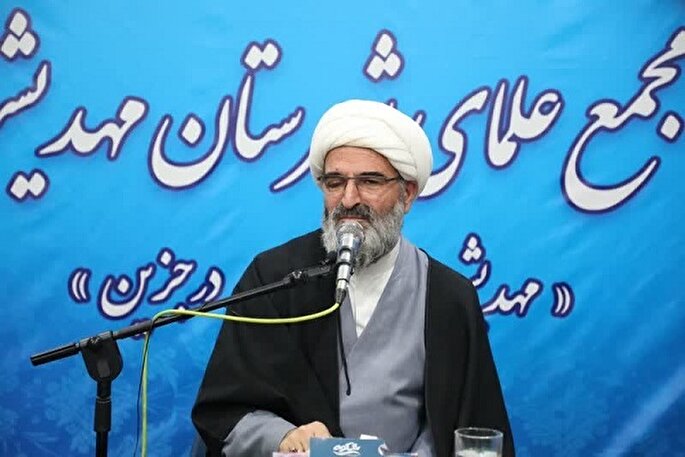 وحدت بین مردم از الزامات این روزهای کشور است