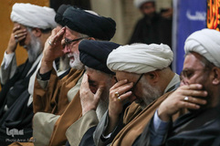 اجتماع بزرگ طلاب و روحانیون شیراز در پاسداشت شهدای مقاومت