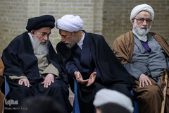 اجتماع بزرگ طلاب و روحانیون شیراز در پاسداشت شهدای مقاومت