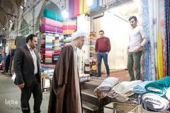 امام جمعه شيراز پای درد و دل کسبه و بازاریان