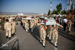 استقبال و تشییع پیکر ۴ شهید حادثه ناوچه کنارک در شیراز