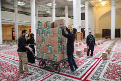 دستان کوچک «شیرخوارگان حسینی » یاری دهنده نیازمندان