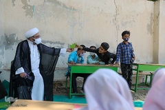 «هادیان نور» میهمان دانش‌آموزان مناطق محروم شیراز