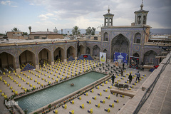 توزیع بسته معیشتی در مسجد نصیرالملک شیراز