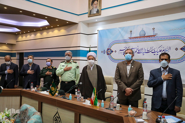 رونمایی از کتاب و پروژه های آستان‎