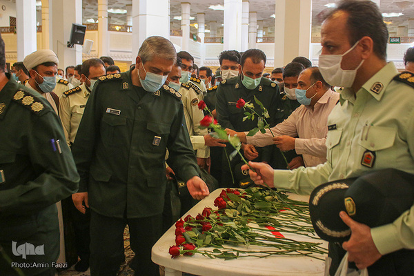 تجدید میثاق اقشار مختلف مردم و مسئولان با امین ولایت