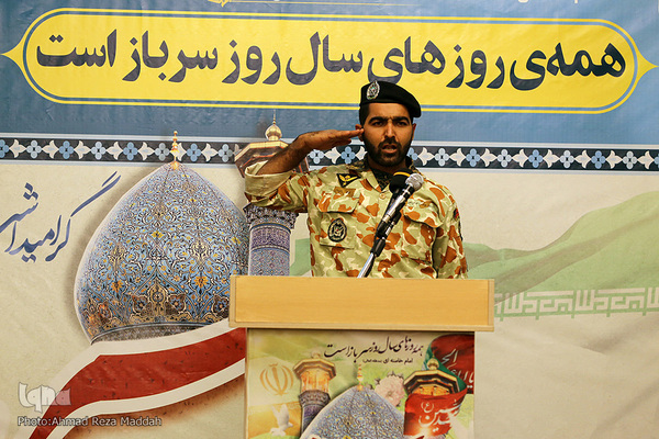 همایش تکریم و بزرگداشت روز سرباز در سومین حرم اهل بیت