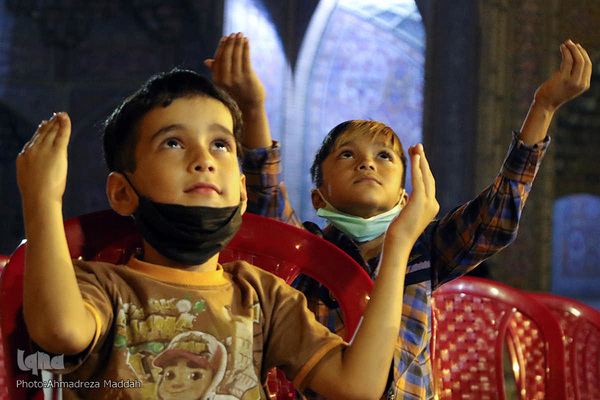 برگزاری مراسم سوگواری دهه آخر ماه صفر در مسجد تاریخی نصیرالملک شیراز‎‎