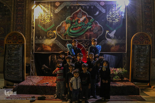 برگزاری مراسم سوگواری دهه آخر ماه صفر در مسجد تاریخی نصیرالملک شیراز‎‎