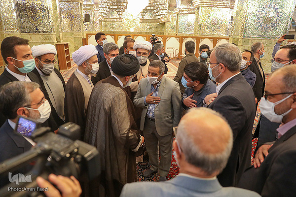 حضور رئیس جمهور در حرم مطهر شاهچراغ(ع)