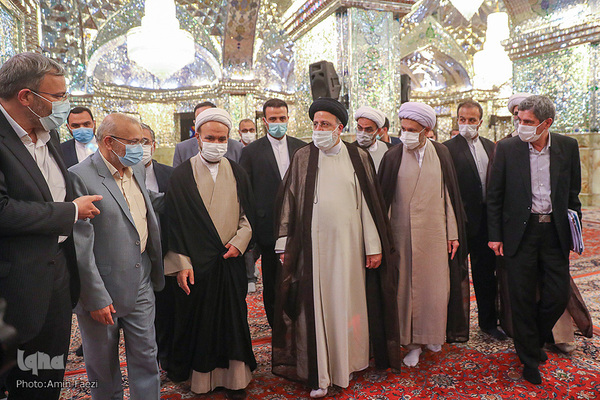 حضور رئیس جمهور در حرم مطهر شاهچراغ(ع)