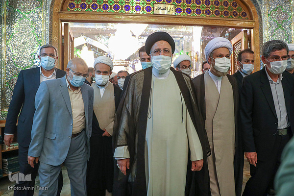 حضور رئیس جمهور در حرم مطهر شاهچراغ(ع)