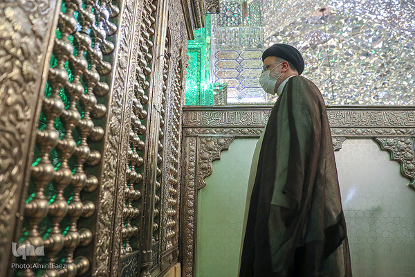 حضور رئیس جمهور در حرم مطهر شاهچراغ(ع)