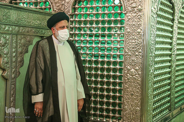 حضور رئیس جمهور در حرم مطهر شاهچراغ(ع)