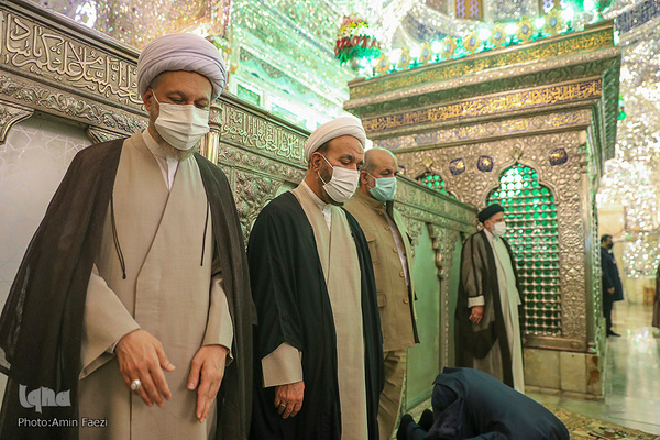 حضور رئیس جمهور در حرم مطهر شاهچراغ(ع)