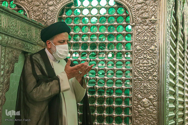 حضور رئیس جمهور در حرم مطهر شاهچراغ(ع)