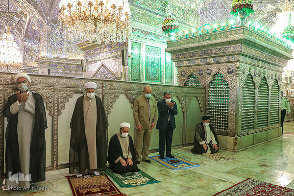 حضور رئیس جمهور در حرم مطهر شاهچراغ(ع)