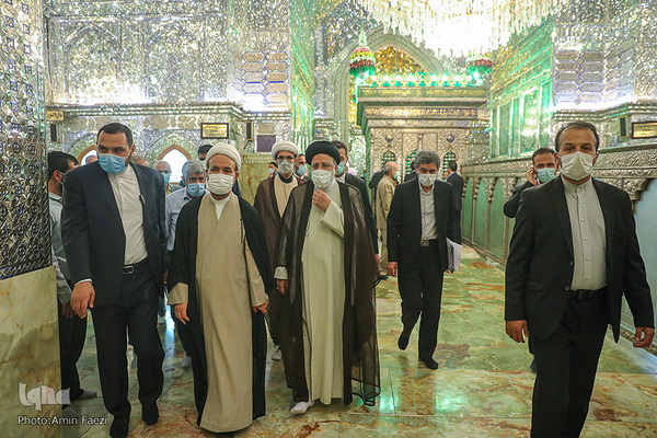 حضور رئیس جمهور در حرم مطهر شاهچراغ(ع)