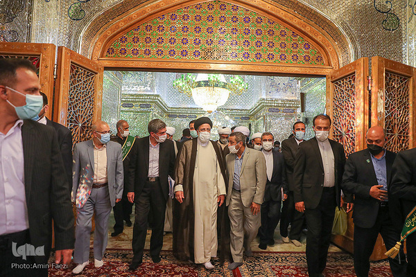 حضور رئیس جمهور در حرم مطهر شاهچراغ(ع)