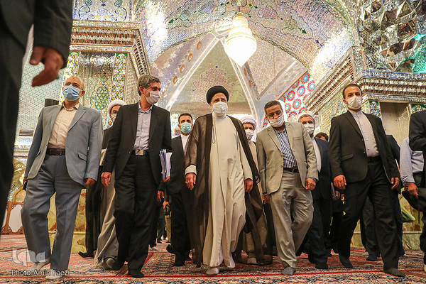 حضور رئیس جمهور در حرم مطهر شاهچراغ(ع)