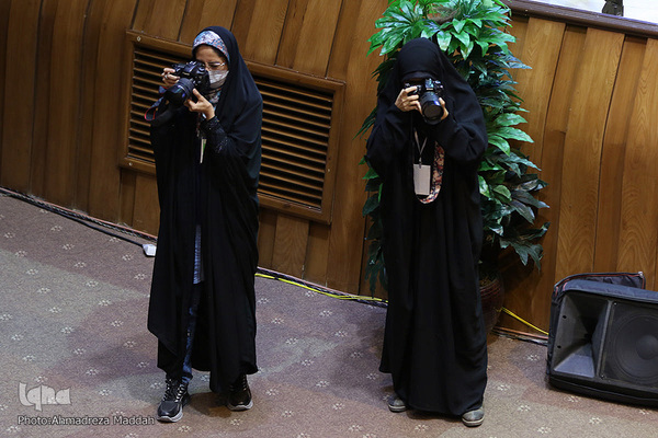 جلسه شورای اداری و نشست خبری رئیس جمهور در شیراز‎‎