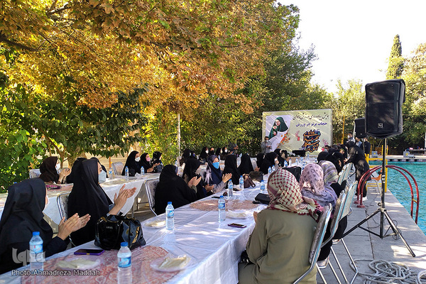 تجلیل از خانواده شاهد و ایثارگر ورزشکار و تقدیر از حجاب برتر در ورزش بانوان فارس‎‎