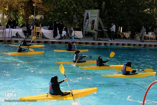 تجلیل از خانواده شاهد و ایثارگر ورزشکار و تقدیر از حجاب برتر در ورزش بانوان فارس‎‎